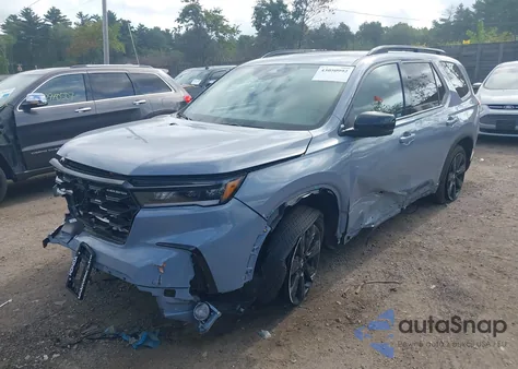 2025 Honda Pilot Black Edition z USA, uszkodzony, nr VIN 5FNYG1H98SB154211